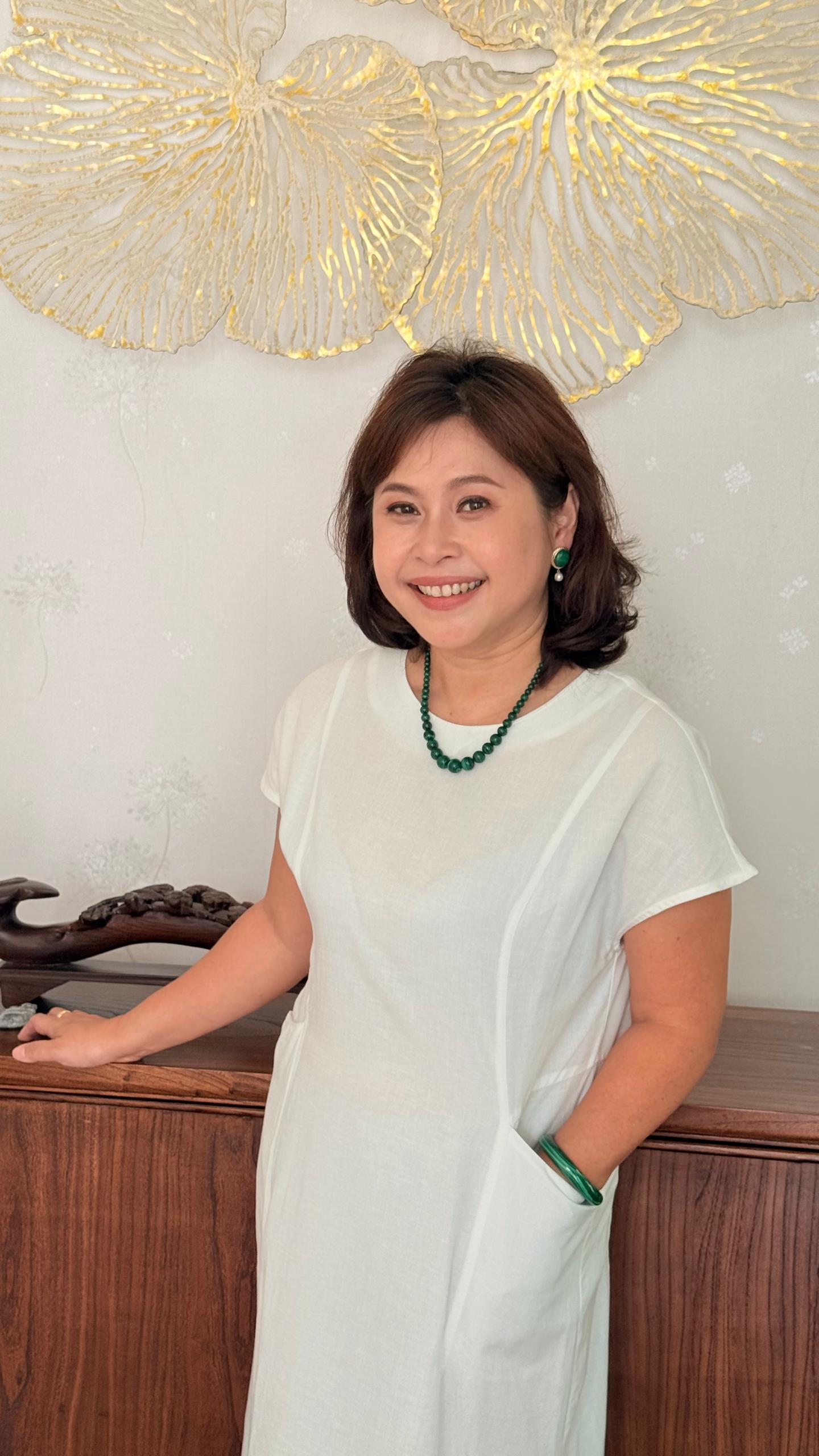 Joyce Yap, Metaphysics Consultant